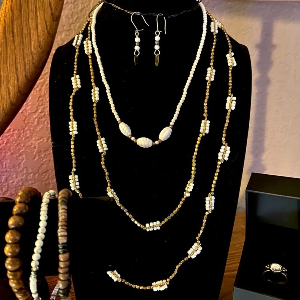 Blended Brown/White Seed Bead Double Necklace Set, Unsigned